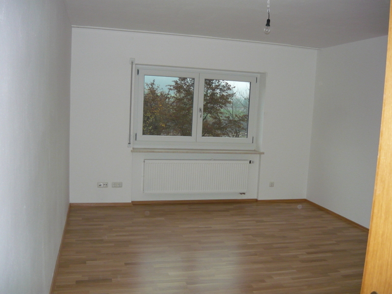 3 Zimmer Wohnung ab sofort(Ref : Innstr. 88b, Whg 4 )