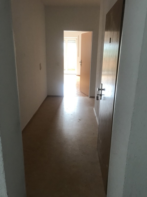 2 Zimmer Wohnung ab sofort zu vermieten(Ref. Jahnstr. 10, App. 1)
