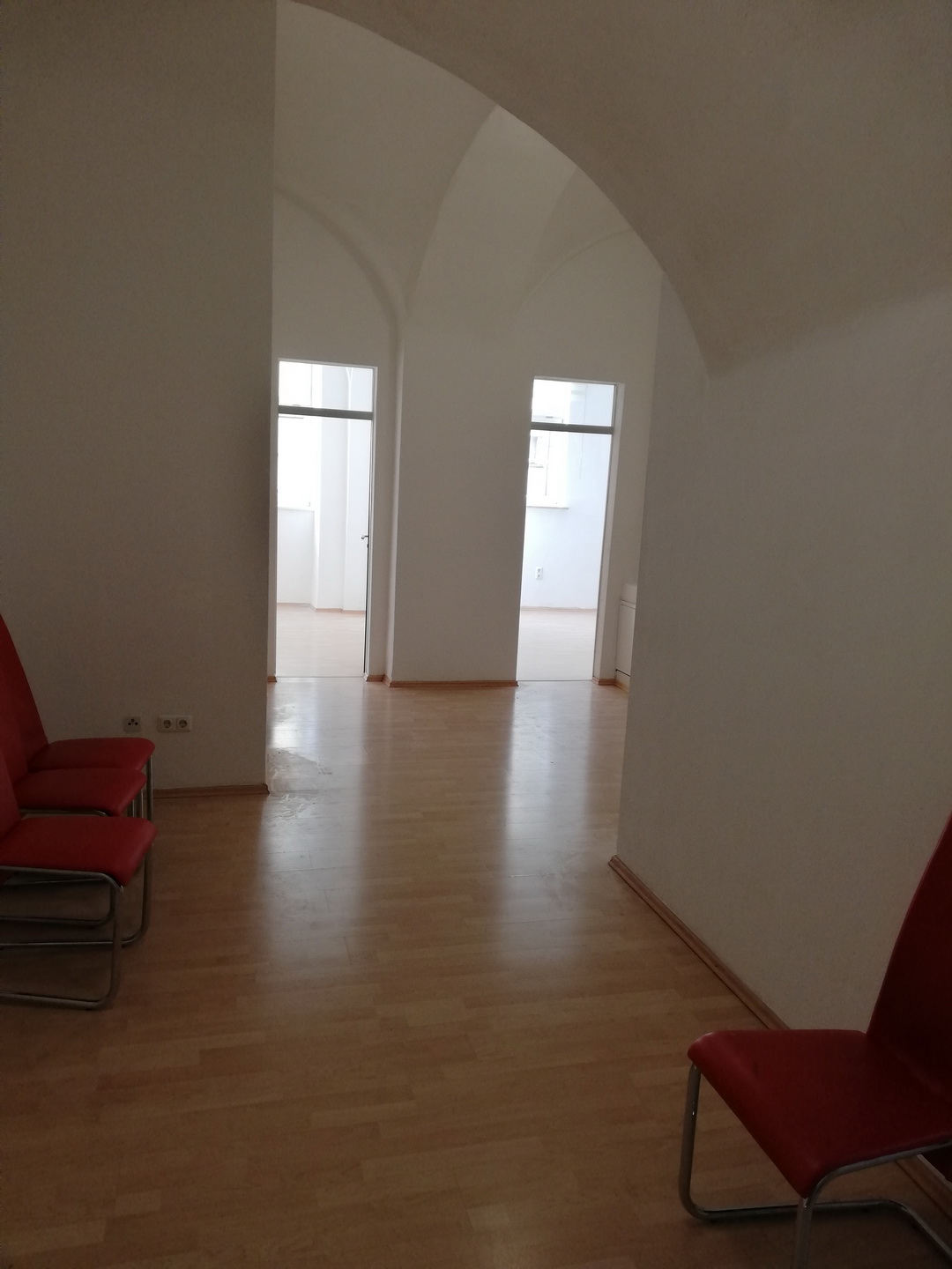 3 Zimmer Wohnung ab 01.09.2026(Ref : Kirchenpl. 4a, Whg. 9)